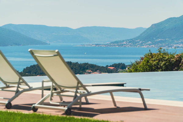 royal-blue-resortt-residence-montenegro-pool-07